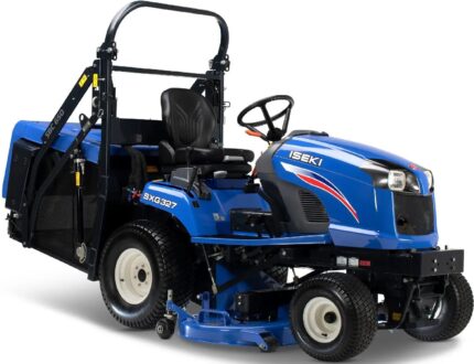 ISEKI SXG 327 Diesel Rasentraktor mit Hochentleerung – 137 cm Schnittbreite, 3-Zylinder Motor, 590 L Fangkorb, inkl. SCMB54 & SBC650